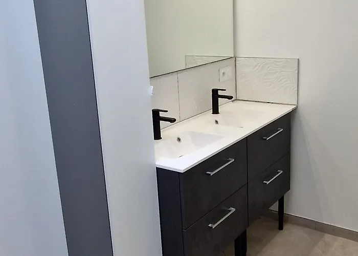 Maison De Charme En Bord Du Loir, 6-8 Pers, Proche Zoo De La Fleche, Piscine A Venir, Parking Inclus - Fr-1-410-429 * La Flèche